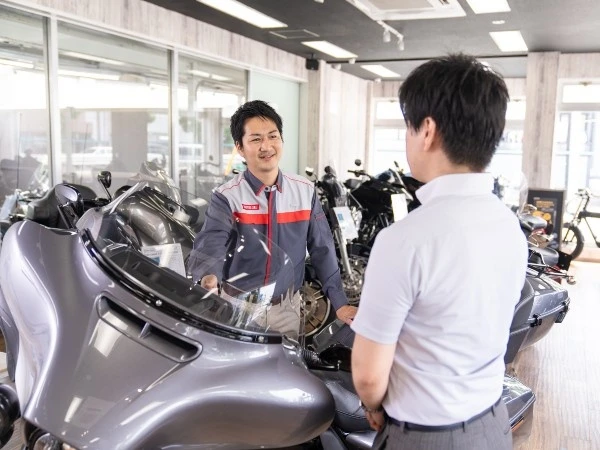 東京都東京都で株式会社バイク王&カンパニー　バイク王　八王子堀之内店の求人情報イメージ #2053-6535｜サロビ！！